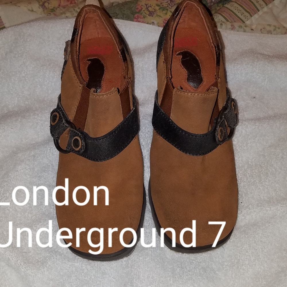 Women's shoes